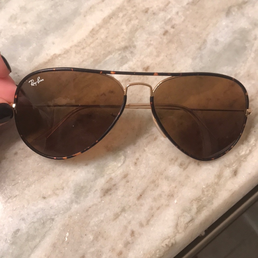 Ray ban aviators